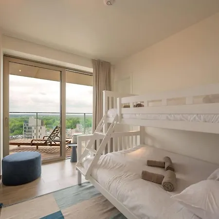Luxury With Panoramic Views 아파트 *